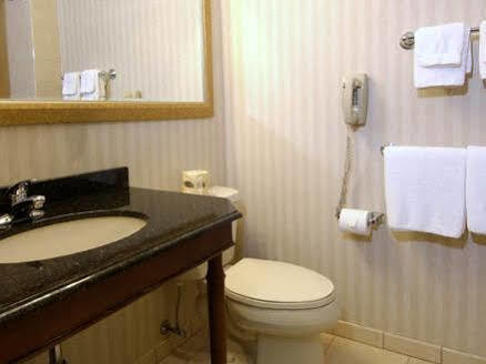 Rockville Centre Inn - Jfk Airport Экстерьер фото