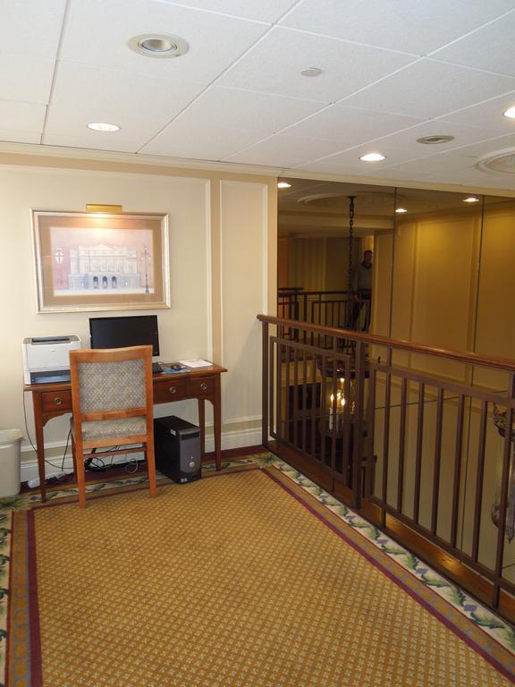 Rockville Centre Inn - Jfk Airport Экстерьер фото